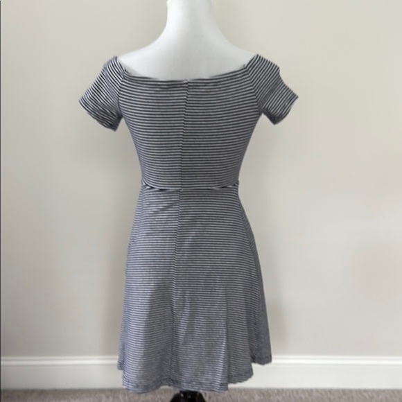 Old Navy Blue and White Off-Shoulder Fit and Flare Mini Dress Sz XS - Picture 5 of 5